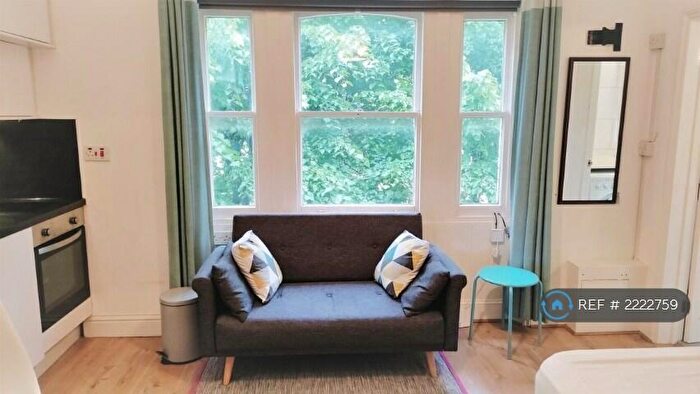 Studio To Rent In King Henrys Road, London, NW3
