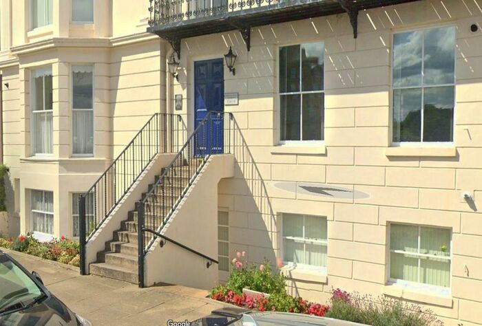 2 Bedroom Flat To Rent In Prince Of Wales Terrace, Scarborough, YO11