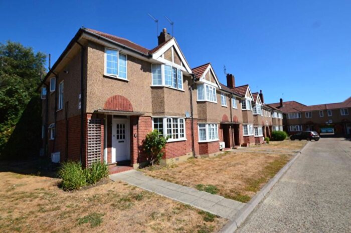 2 Bedroom Flat For Sale In Hither Green Lane, London, SE13