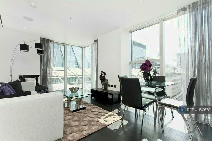 1 Bedroom Flat To Rent In The Heron, London, EC2Y