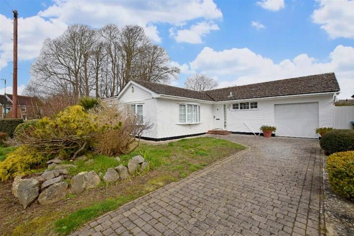 3 Bedroom Detached Bungalow To Rent In Alexander Close, Aldwick, Bognor Regis, PO21