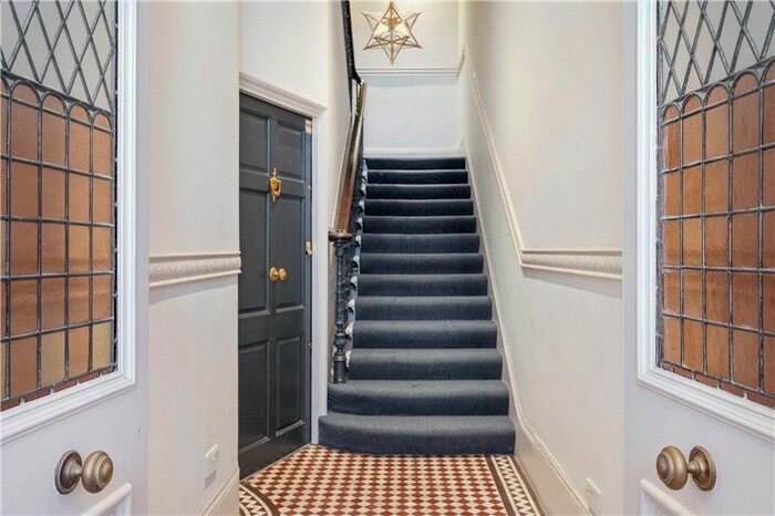 1 Bedroom Flat For Sale In Rosary Gardens, South Kensington, SW7