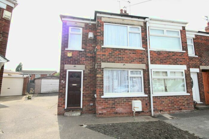 2 Bedroom End Of Terrace House To Rent In Lyndhurst Avenue, Cottingham, East Yorkshire, HU16