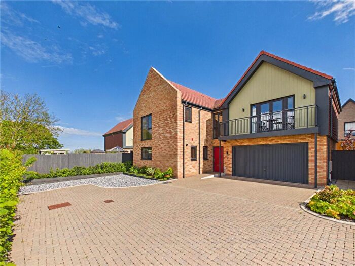 5 Bedroom Detached House For Sale In Fleet Road, Felixstowe, Suffolk, IP11