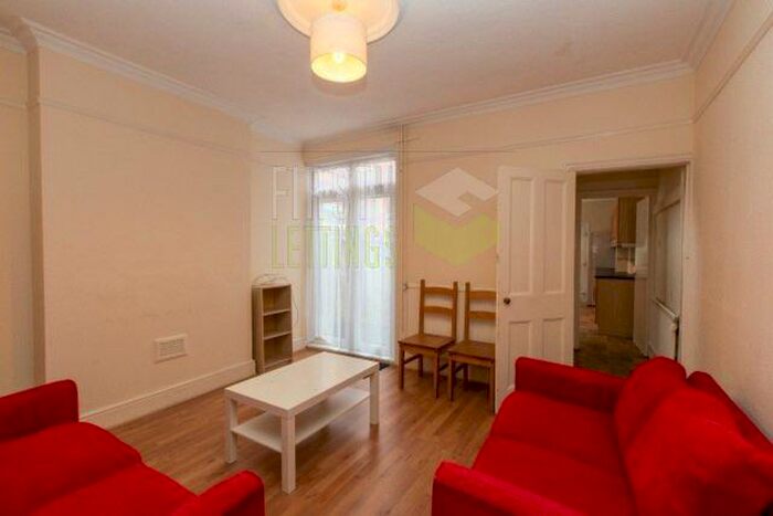 4 Bedroom Terraced House To Rent In Adderley Road, Leicester, LE2