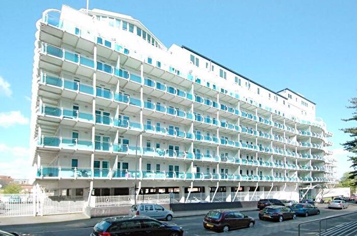 2 Bedroom Flat To Rent In Platinum House, Harrow, HA1