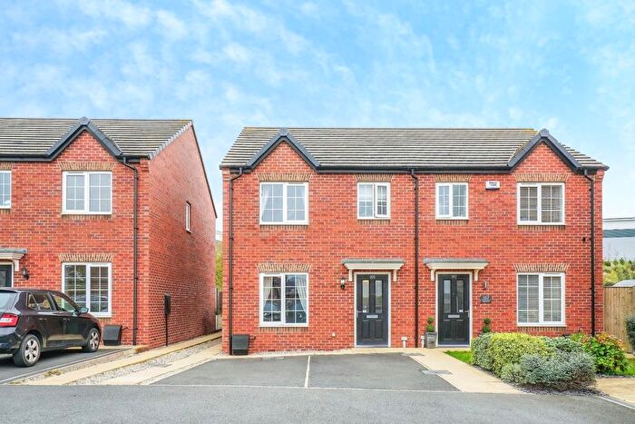 3 Bedroom Semi-detached House For Sale In Craig Hopson Avenue, Castleford, WF10