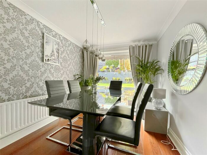 3 Bedroom Terraced House For Sale In Sutherland Gardens, Rainham, Kent, ME8