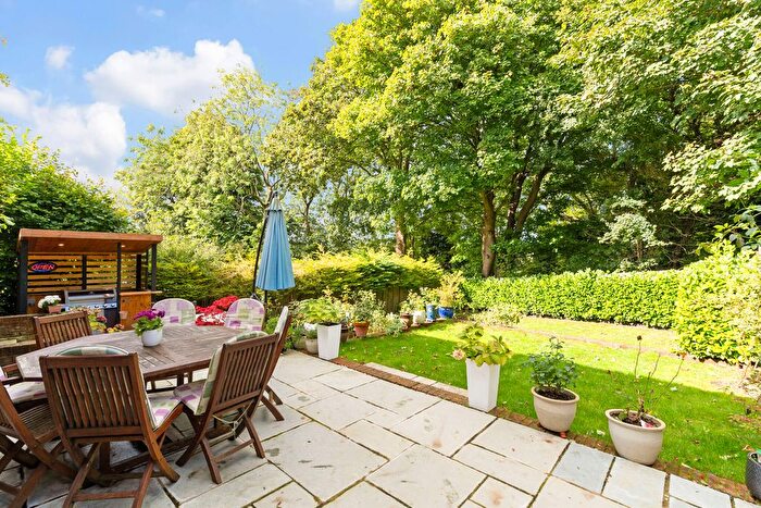 5 Bedroom Detached House For Sale In Foxhill Close, High Wycombe, HP13