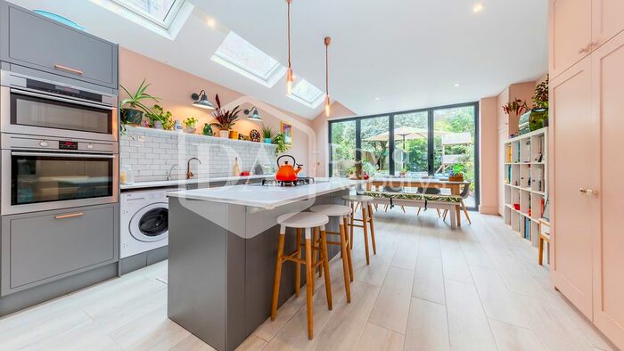 5 Bedroom Terraced House To Rent In Inderwick Road, Crouch End, London, N8