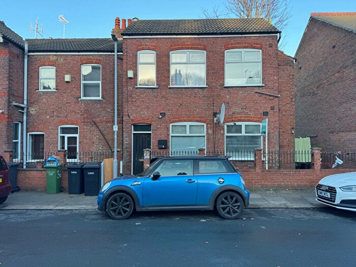 1 Bedroom Flat To Rent In St Saviours Crescent, Luton, LU1