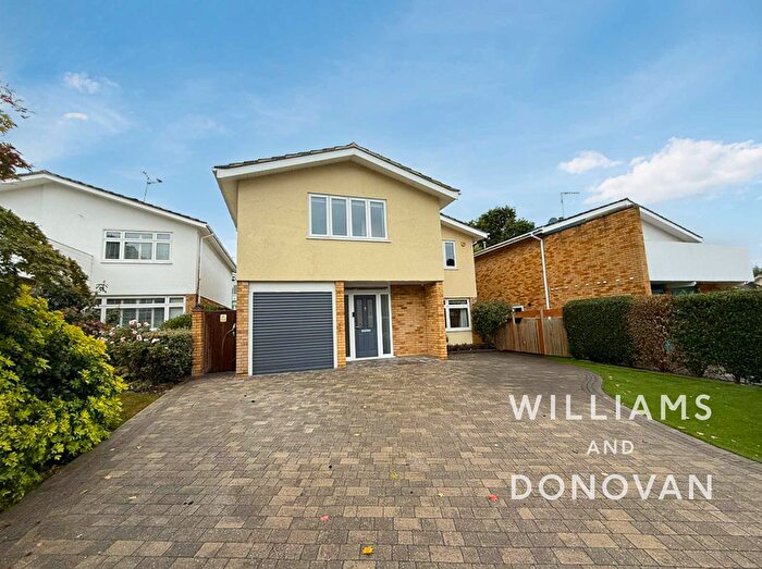 5 Bedroom Detached House To Rent In Woodpond Avenue, Hockley, SS5