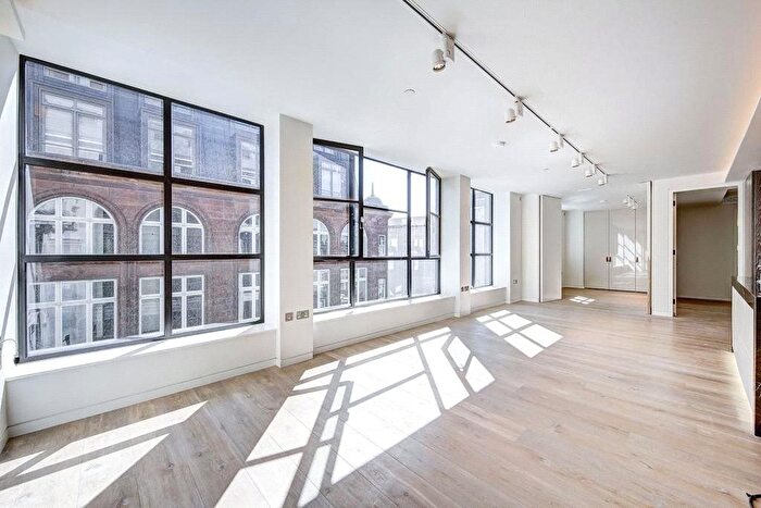 3 Bedroom Flat To Rent In Wardour Street, City Of Westminster, London, W1F