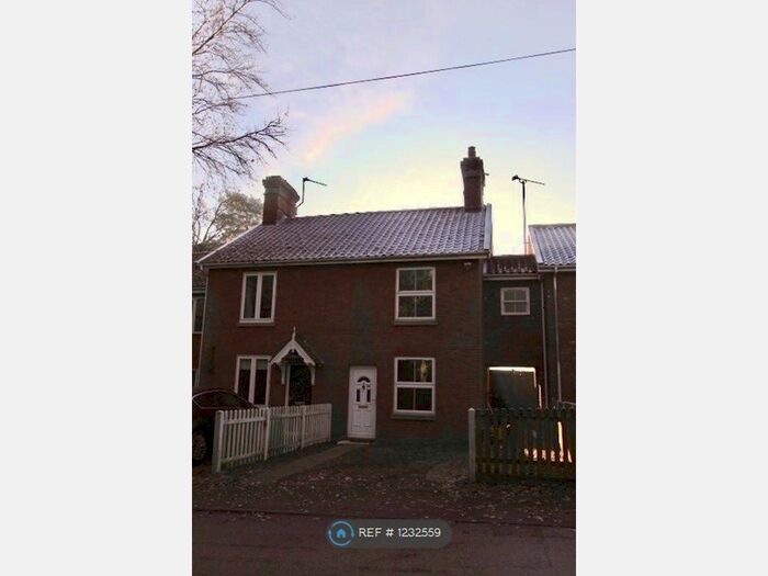 2 Bedroom Terraced House To Rent In Long Road, Norwich, NR14