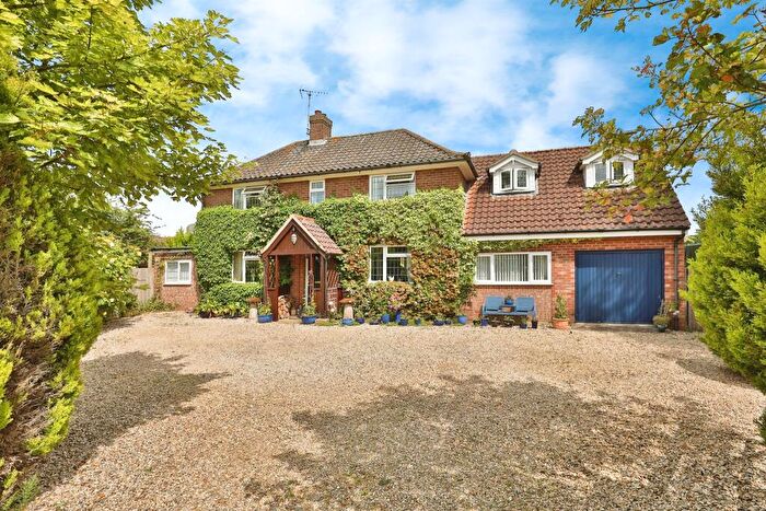 5 Bedroom Detached House For Sale In Lynn Road, East Rudham, King'S Lynn, PE31