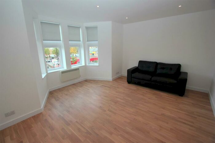 1 Bedroom Apartment To Rent In Old Kent Road, London, SE15