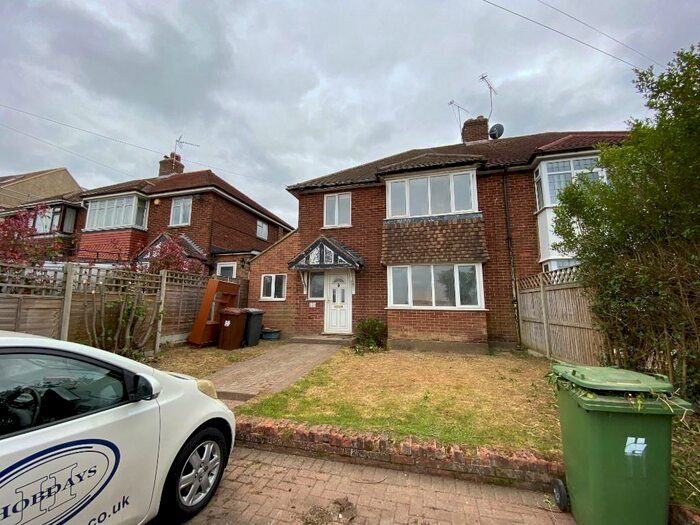 5 Bedroom Semi-Detached House To Rent In Barnet Road, Potters Bar, Hertfordshire, EN6