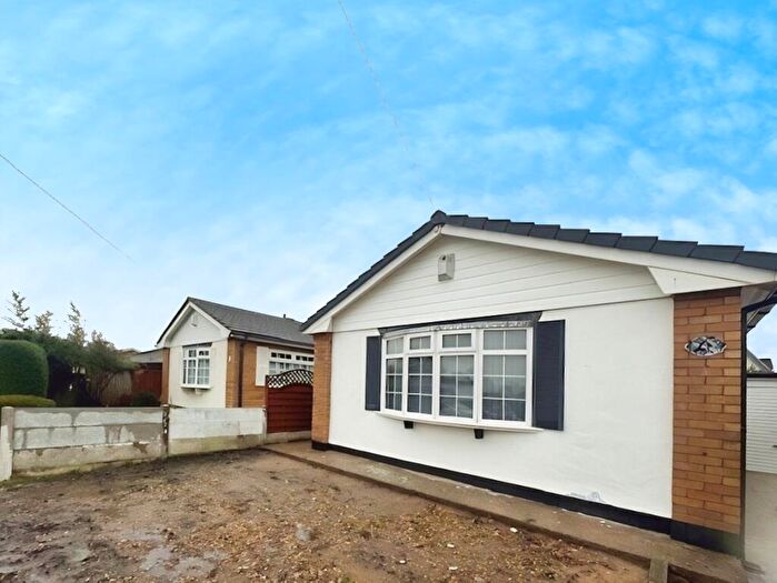 2 Bedroom Bungalow For Sale In Seawood Grove, Moreton, Wirral, CH46