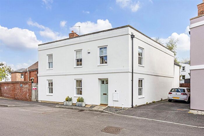 4 Bedroom Detached House For Sale In Station Close, Leckhampton, Cheltenham, GL53