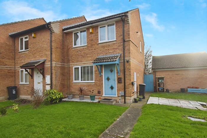 3 Bedroom Semi Detached House For Sale In Malvern Close, Bridgwater, TA6