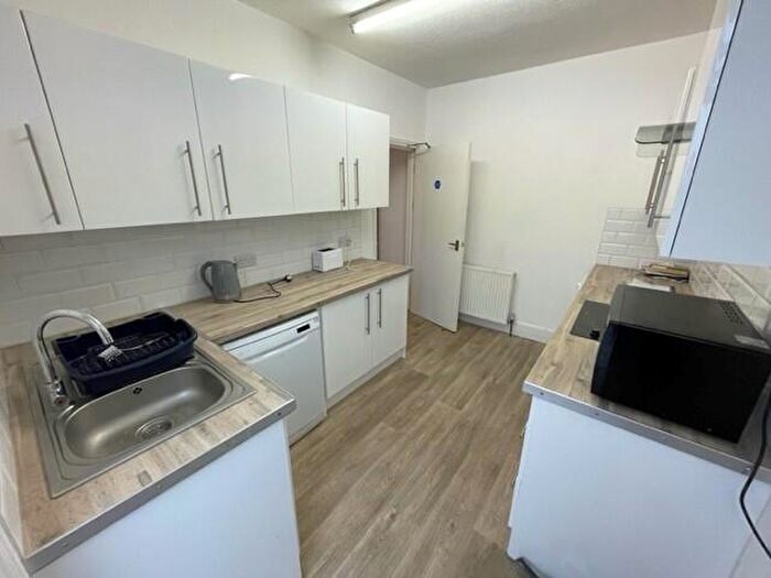 5 Bedroom Terraced House To Rent In Monkswell Road, Exeter, EX4