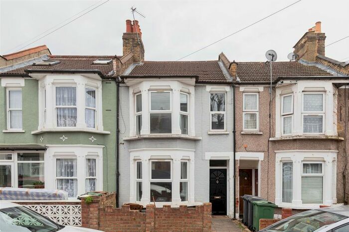 3 Bedroom Terraced House To Rent In Woodlands Road, London, E17
