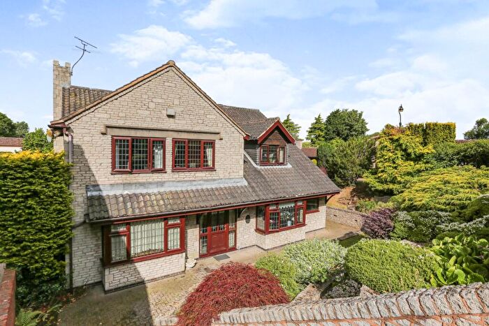 5 Bedroom Detached House For Sale In Rutherford Glen, Whitestone, Nuneaton, CV11