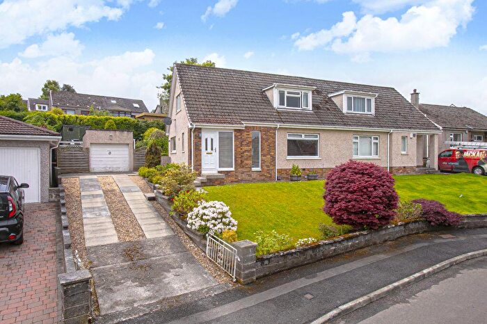3 Bedroom Semi-Detached House For Sale In Thimblehall Drive, Dunfermline, KY12