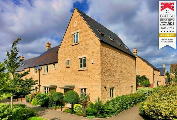 4 Bedroom Semi-Detached House To Rent In Matthews Walk, Cirencester, GL7