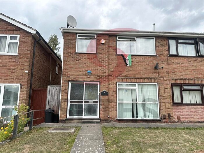 3 Bedroom Semi-Detached House To Rent In Dunsville Walk, Rushey Mead, Leicester, LE4