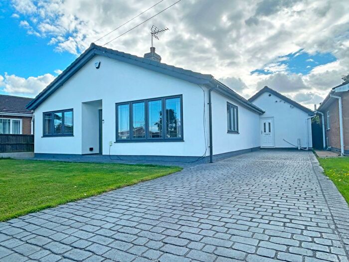5 Bedroom Bungalow For Sale In St. Margarets Avenue, Skegness, Lincolnshire, PE25