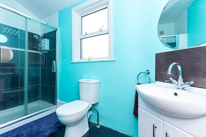 3 Bedroom Maisonette To Rent In Morley Road, London, E10