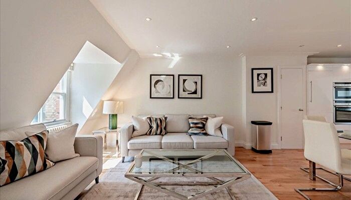 1 Bedroom Flat To Rent In Grosvenor Hill, London, W1K