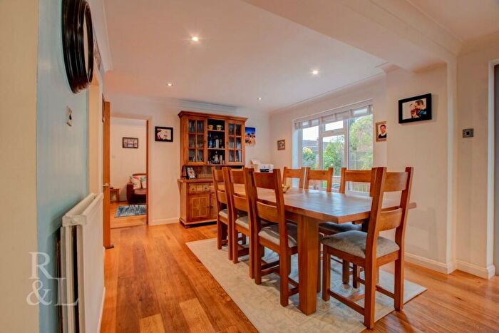 5 Bedroom Detached House For Sale In Hallfields, Edwalton, Nottingham, NG12