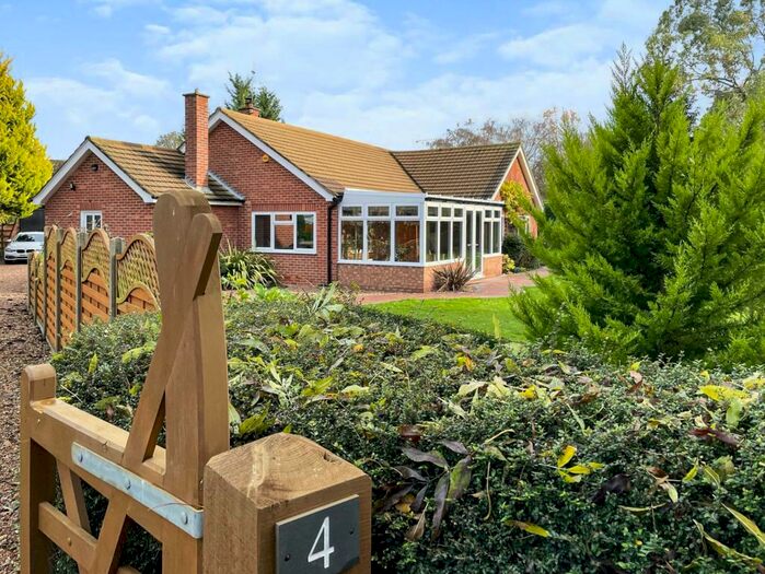 3 Bedroom Detached Bungalow For Sale In Leonards Lane, Feltwell, Thetford, IP26