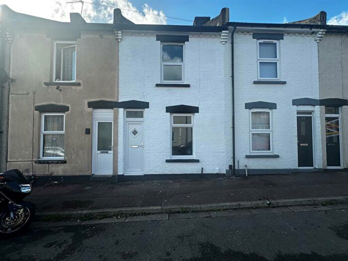 2 Bedroom Terraced House To Rent In Dongola Road, Rochester, ME2