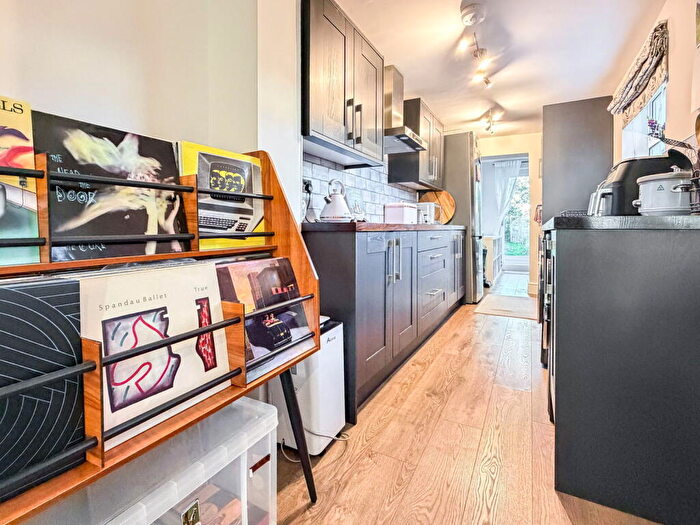 2 Bedroom End Of Terrace House For Sale In Grovehill Road, Beverley, East Riding Of Yorkshire, HU17