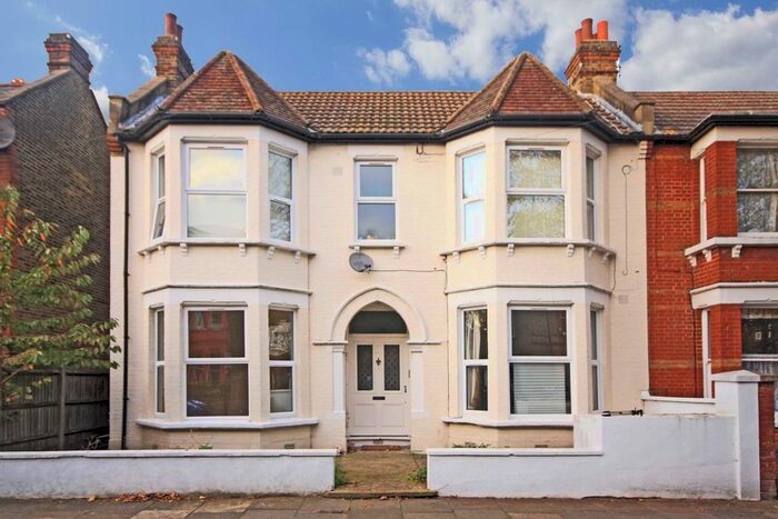 1 Bedroom Flat To Rent In Grafton Road, London, W3