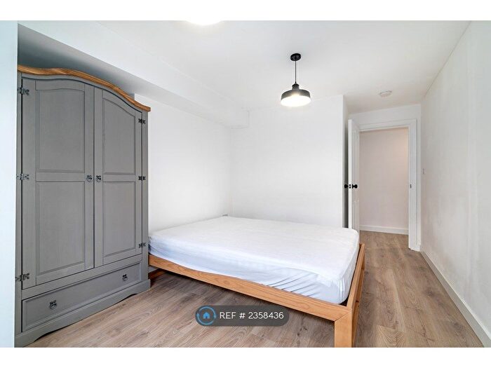 3 Bedroom Flat To Rent In Iverson Road, London, NW6