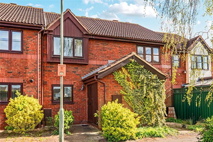 2 Bedroom Property For Sale In Walton On Thames, KT12