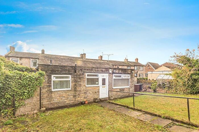 2 Bedroom Detached Bungalow For Sale In Wooller Road, Low Moor, Bradford, BD12