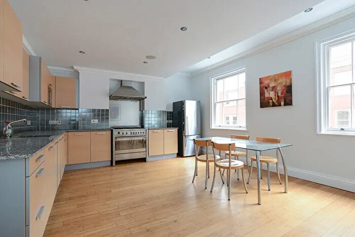 2 Bedroom Flat To Rent In Park Row, Nottingham City, NG1