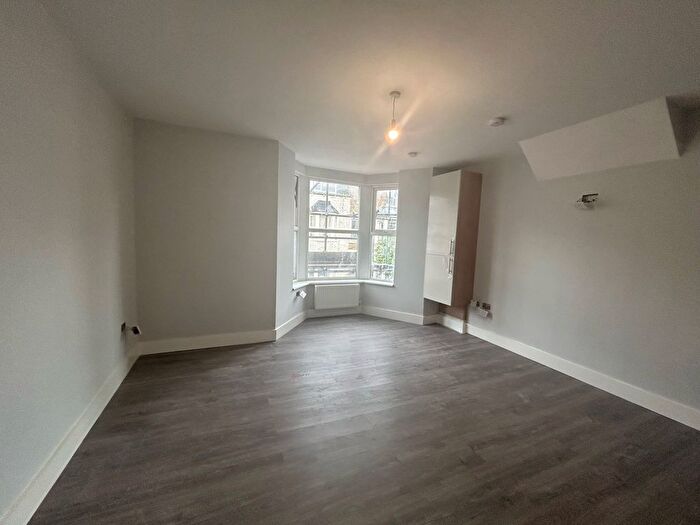 1 Bedroom Flat To Rent In Clarendon Road East, Morecambe, LA4