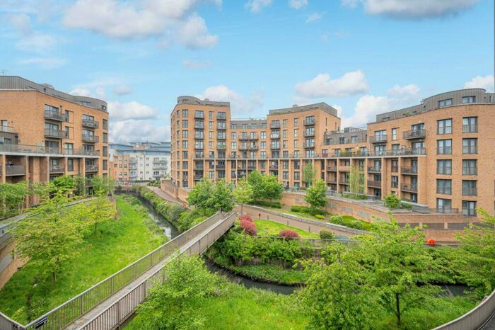 1 Bedroom Flat For Sale In Connersville Way, Purley Way, Croydon, CR0