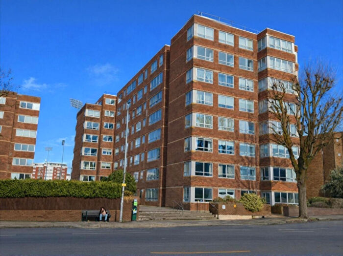 3 Bedroom Apartment For Sale In Sussex Court, Eaton Road, Hove., BN3