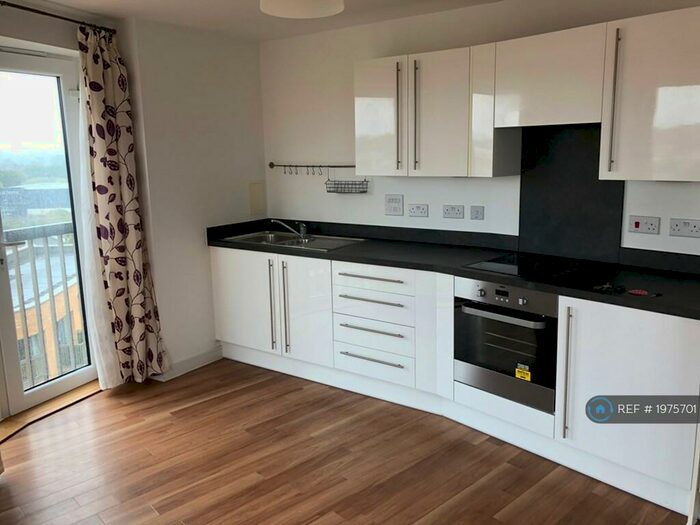 1 Bedroom Flat To Rent In Whitestone Way, Croydon, CR0