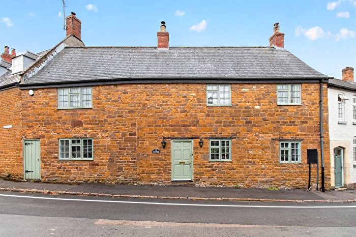 5 Bedroom Terraced House For Sale In Main Street, Belton In Rutland, Oakham, LE15
