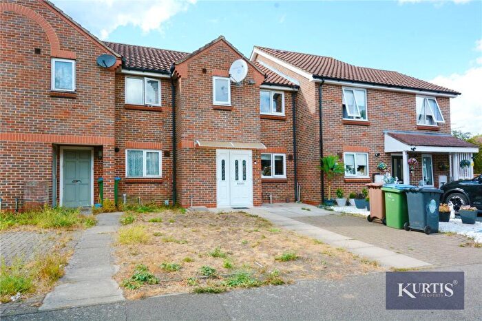 3 Bedroom Terraced House For Sale In Cockerell Road, Walthamstow, London, E17