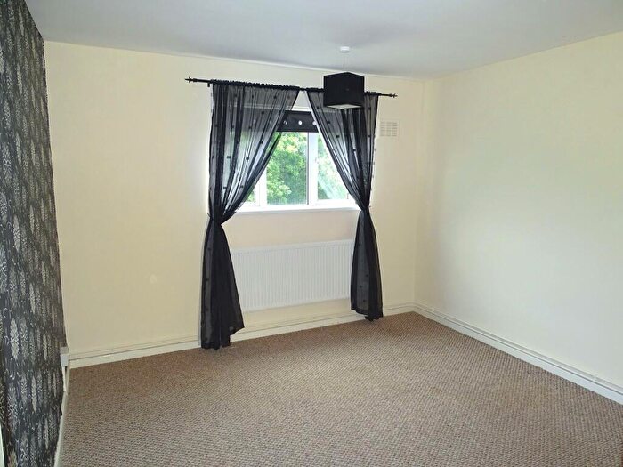 2 Bedroom Apartment To Rent In Ward Close, Newport, NP19