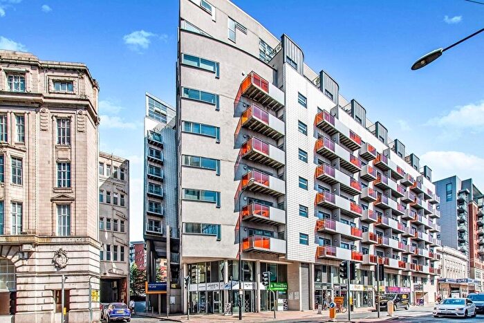 2 Bedroom Apartment To Rent In Whitworth Street West, Manchester, Greater Manchester, M1